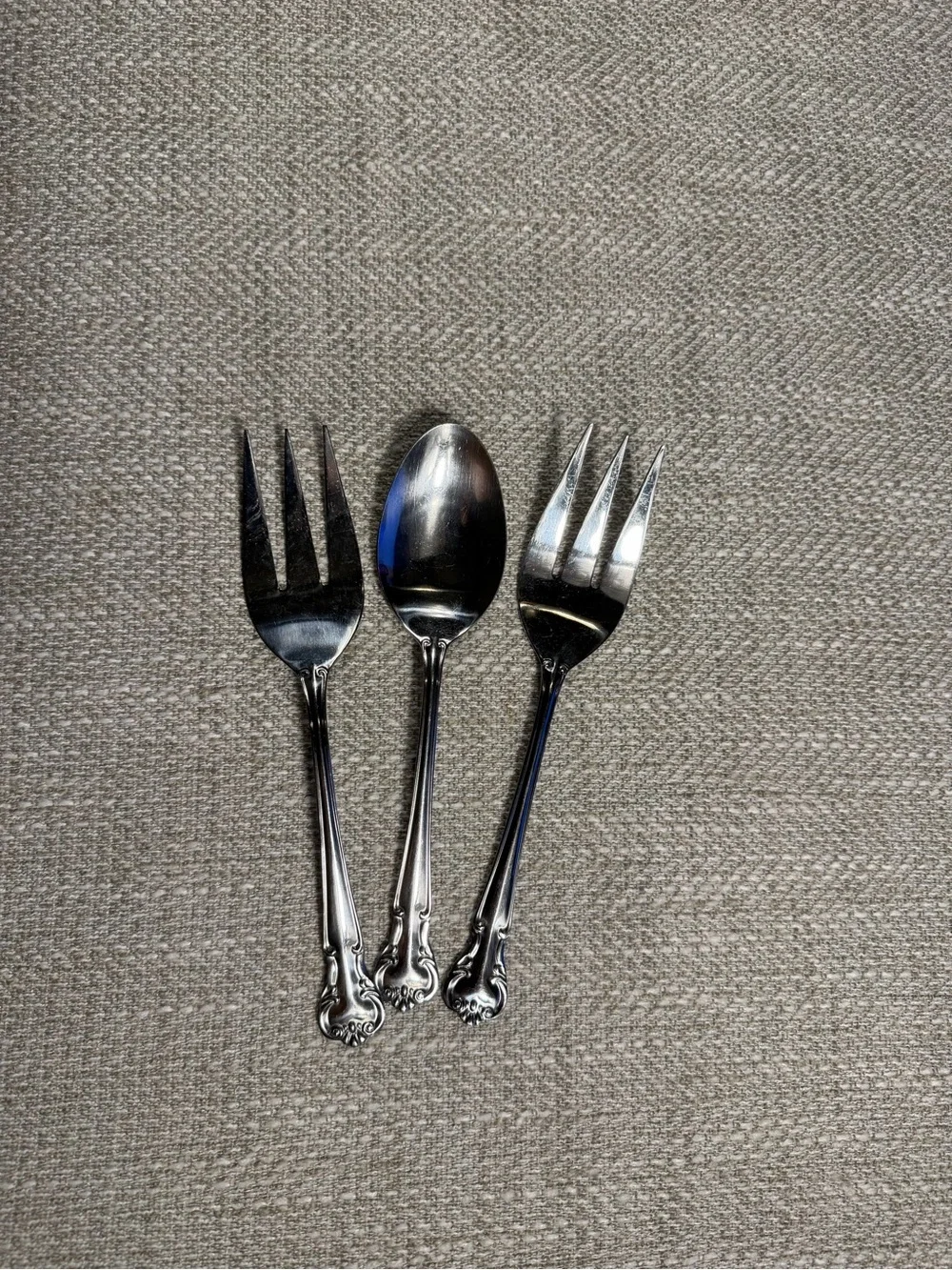 Farberware FRW79 Serving Forks And Spoon Comes With 2 Forks One Spoon
